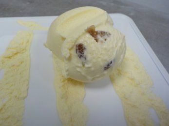 Crème glacée rhum raisin 2,4 L / 1,268 kg Bon&Engagé | Grossiste alimentaire | PassionFroid - 2