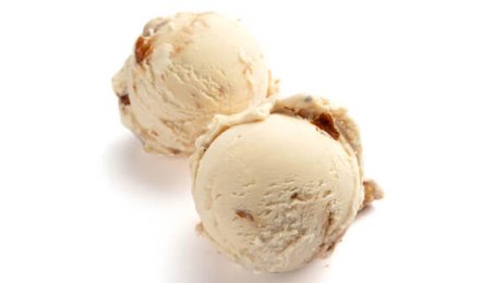 La crème glacée cacahuète avec éclats de chouchous 2,5 L / 1,5 kg Ma Très Bonne Glace - PassionFroid