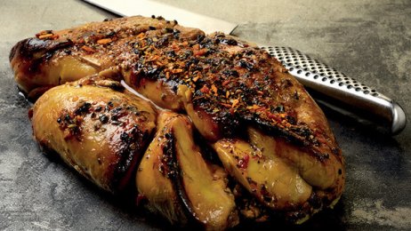 Recette : Lobe de foie gras rôti en croûte d&#039;épices - PassionFroid