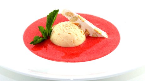 Recette : Soupe de fraises au nougat glacé - PassionFroid