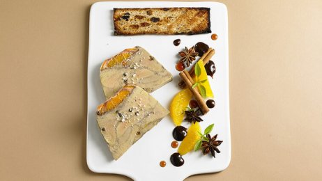 Recette : Foie gras poché au vin rouge aux saveurs de Noël - PassionFroid