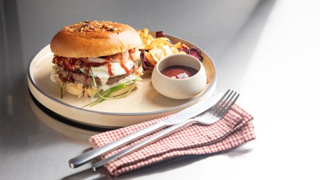 Recette : Angus burger au Valencay, ketchup maison - PassionFroid