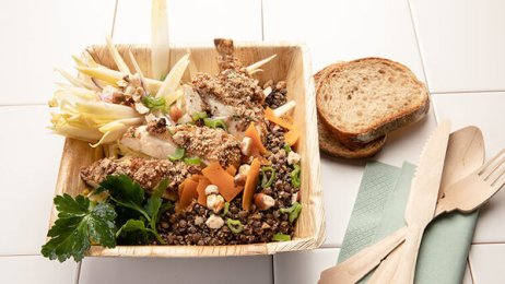 Recette : Salade de lentilles, suprême de poulet de Challans en croûte de quinoa - PassionFroid