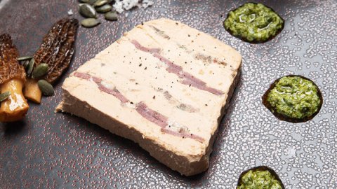 Recette : Marbré de foie gras, morilles et magret fumé, pesto de roquette - PassionFroid